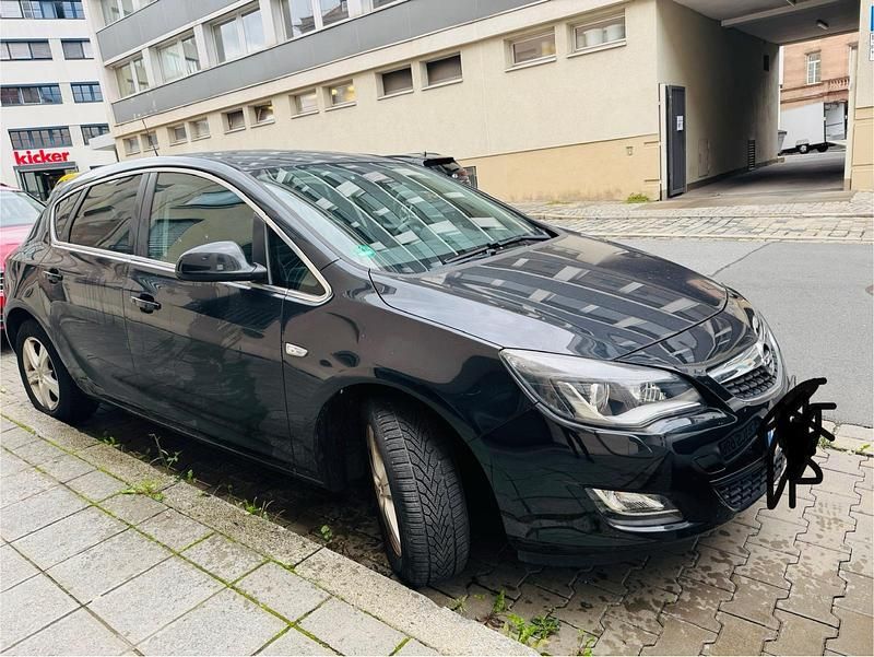Schwarz Gebraucht 2011 Opel Astra Limousine | 3.200 € (Superpreis) - Bild 1/4