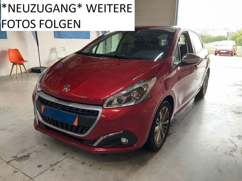 Rot Gebraucht 2019 Peugeot 208 Allure Kleinwagen | 9.550 € (Superpreis) - Bild 1/4