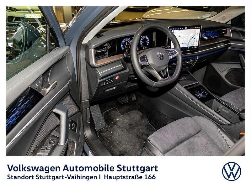 Neu VW Tayron Elegance 193 PS (141 kW) 2025 Delfingrau metallic SUV