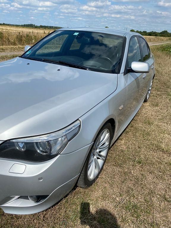 Gebraucht BMW 530 Performance 258 PS (189 kW) 2006 Silber Limousine