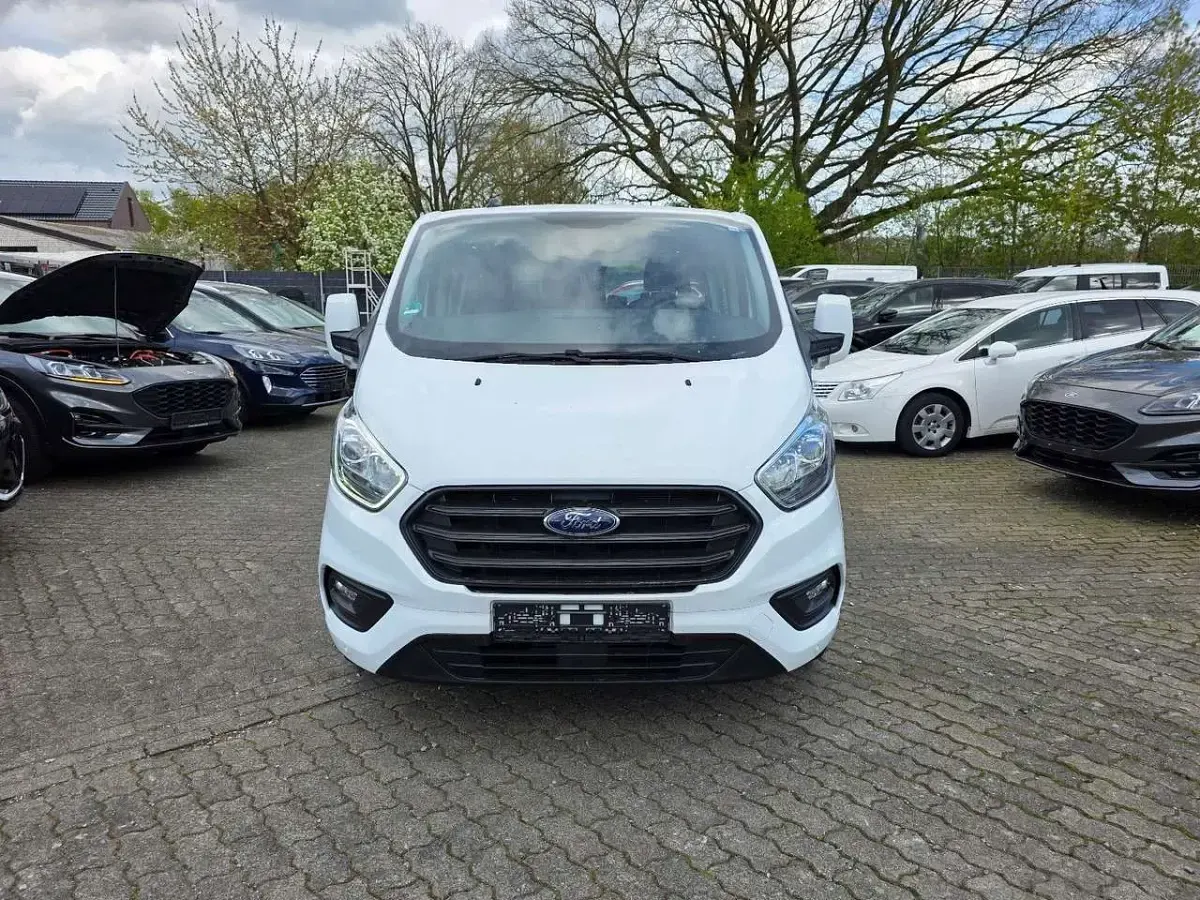 Gebraucht Ford Transit Custom Trend 131 PS (96 kW) 2023 Frozen white Kombi