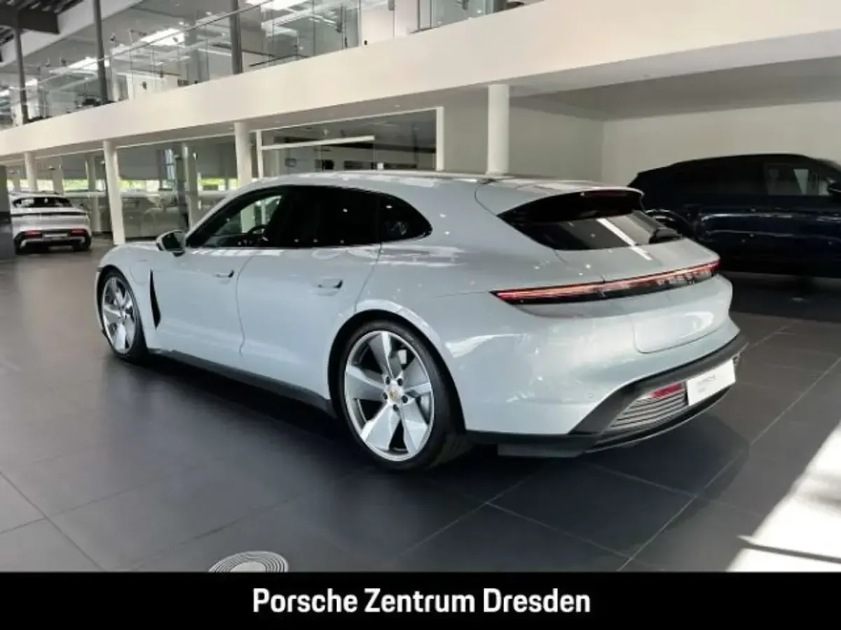 Gebraucht Porsche Taycan Chrono 350 kW (476 PS) 2022 Eisgraumetallic Limousine