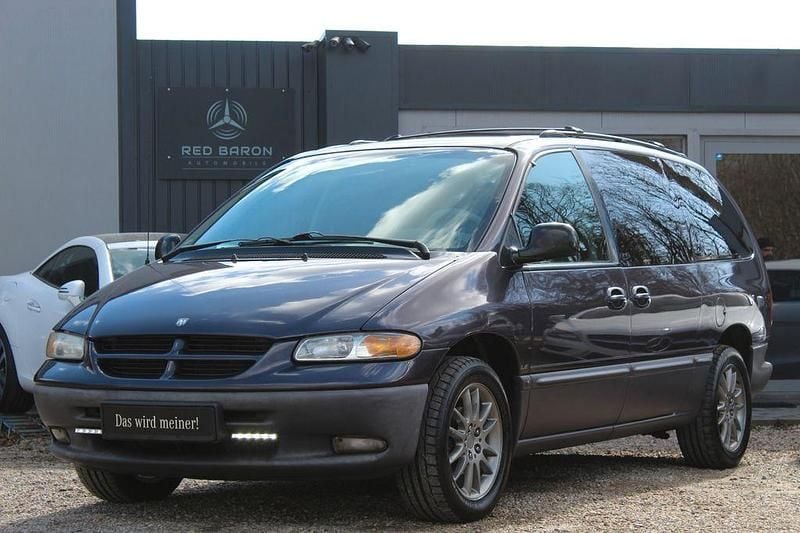 Gebraucht Dodge Grand Caravan 167 PS (122 kW) 1997 Grau Van / Kleinbus