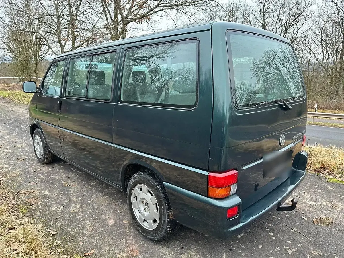 Gebraucht VW Multivan 102 PS (75 kW) 1997 Grün Van / Kleinbus