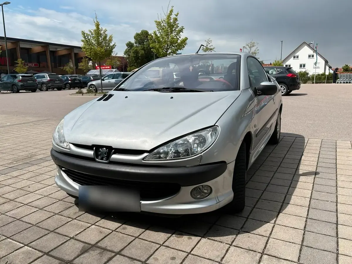 Gebraucht Peugeot 206 CC 109 PS (80 kW) 2002 Grau Cabrio