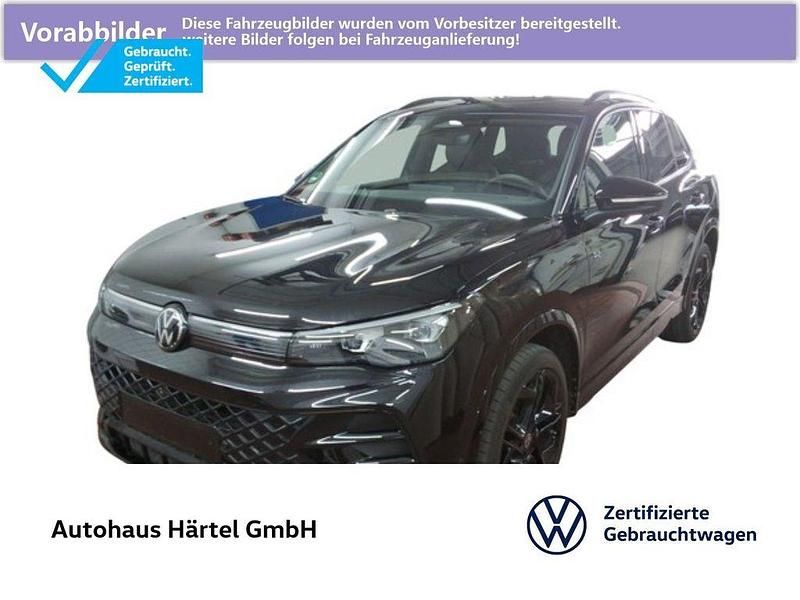 Deep black perleffekt, pearl effect Gebraucht 2024 VW Tiguan Style SUV | 49.600 € (Fairer Preis) - Bild 1/4