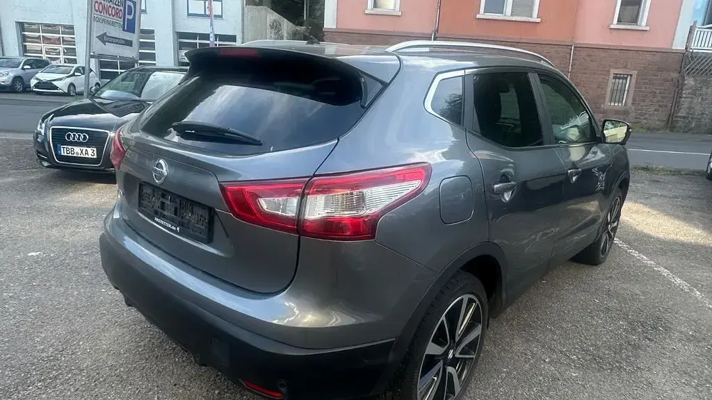 Gebraucht Nissan Qashqai 360º 116 PS (85 kW) 2015 Grau SUV