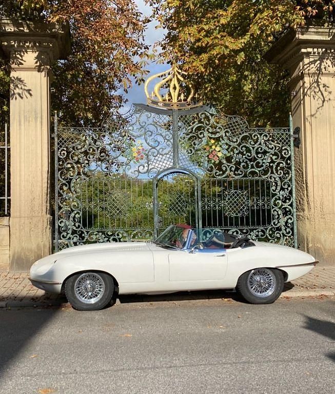 Weiß Gebraucht 1969 Jaguar E-Type S Cabrio | 69.000 € - Bild 1/4