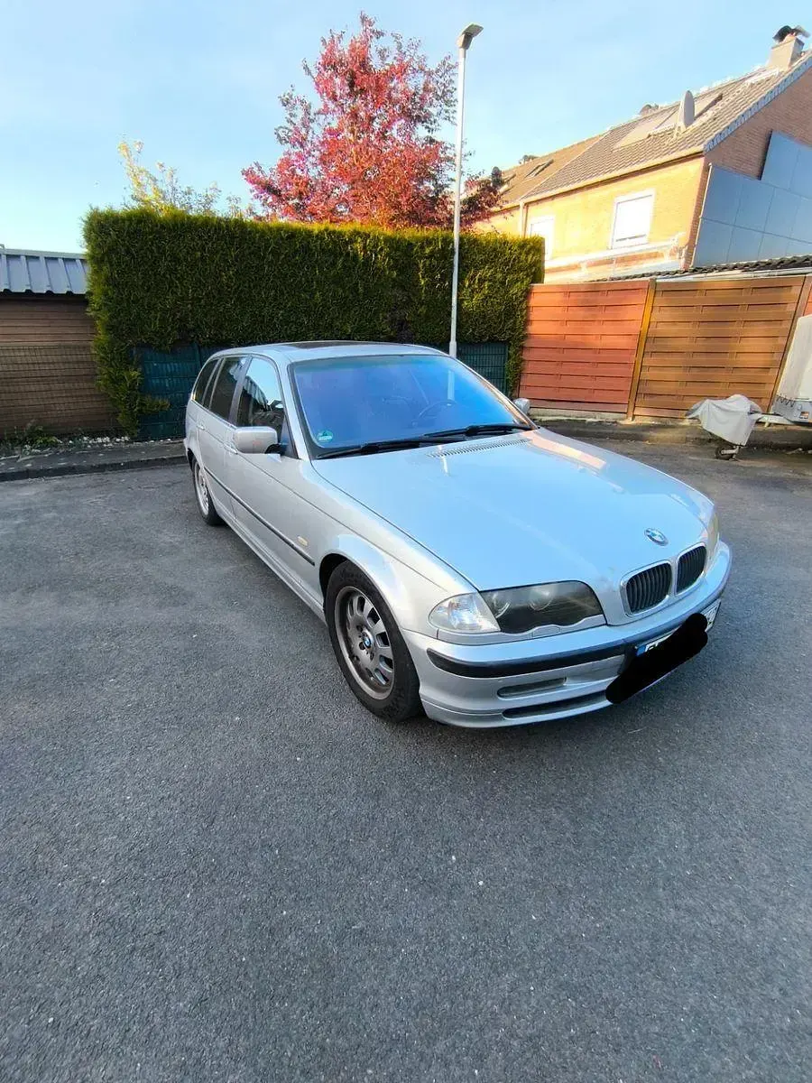 Gebraucht BMW 325 192 PS (141 kW) 2001 Silber Kombi