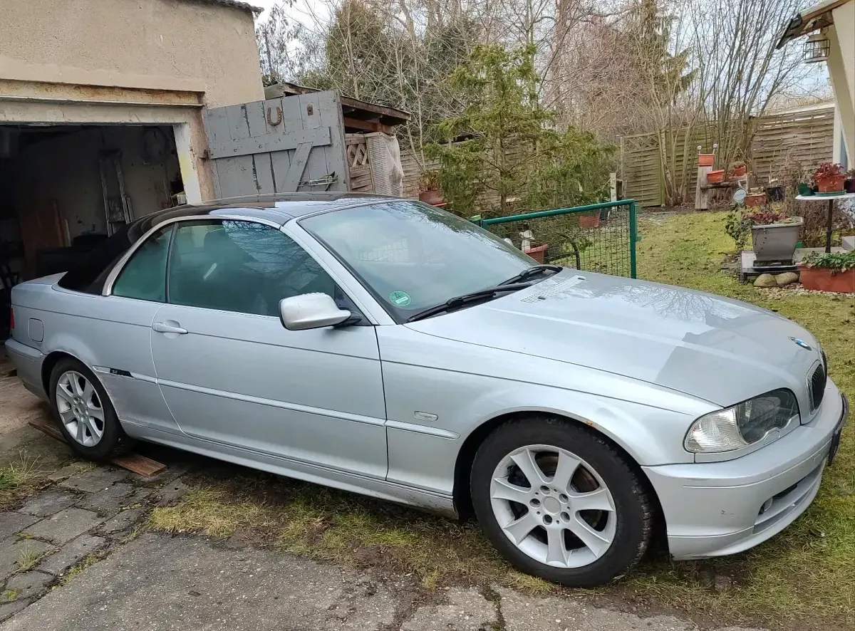 Second-hand BMW 320 170 CP (125 kW) 2002 Argintiu Cabrio