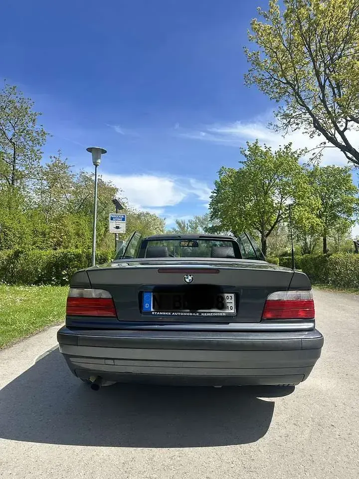 Gebraucht BMW 318 Cabriolet 116 PS (85 kW) 1998 Grau Cabrio