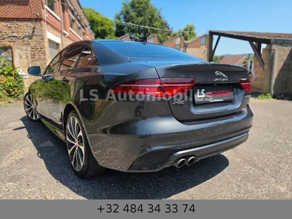 Gebraucht Jaguar XE R-Dynamic 179 PS (131 kW) 2020 Grau Limousine
