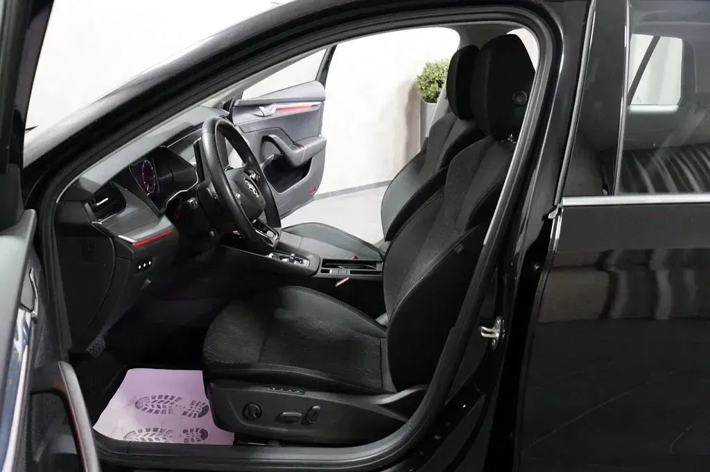 Gebraucht Skoda Octavia Style 204 PS (150 kW) 2021 Schwarz Kombi