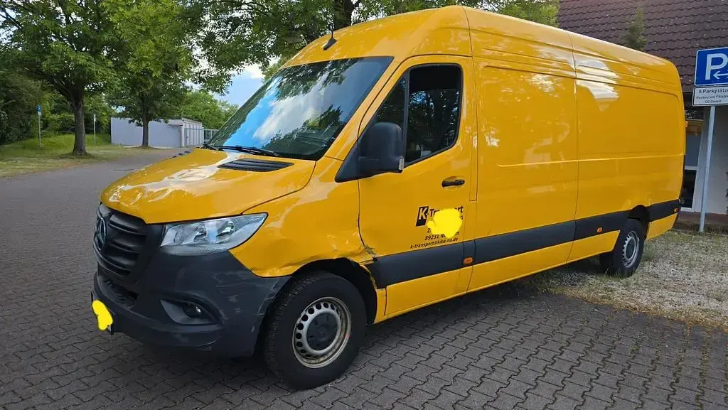 Używany Mercedes Sprinter 170 KM (125 kW) 2024 Żółty Van