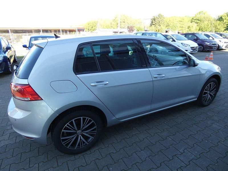 Gebraucht VW Golf VII Allstar 110 PS (80 kW) 2017 Silber Limousine