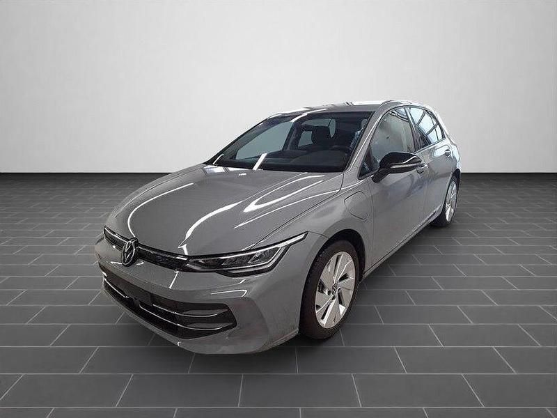 Mondsteingrau Gebraucht 2025 VW Golf VIII Goal Limousine | 34.400 € (Fairer Preis) - Bild 1/4