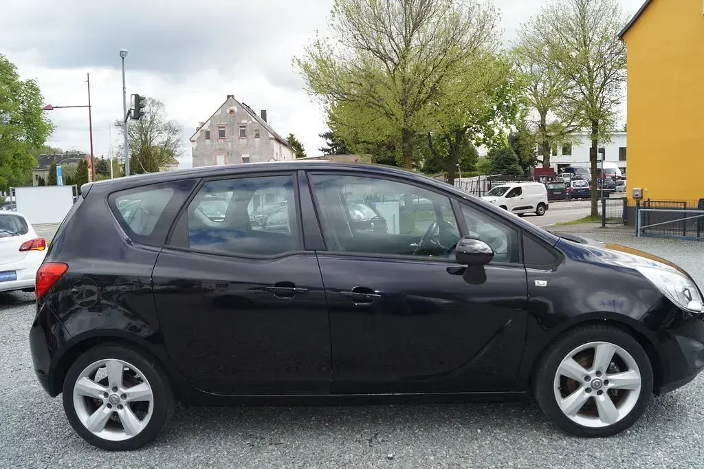 Gebraucht Opel Meriva Edition 101 PS (74 kW) 2010 Schwarz Van / Kleinbus