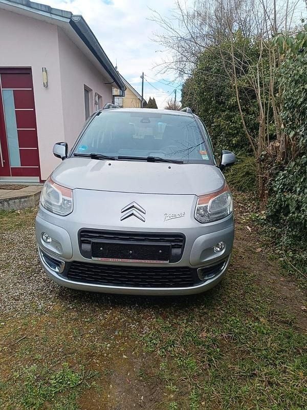 Gebraucht Citroën C3 Picasso Attraction 95 PS (69 kW) 2010 Silber Van / Kleinbus