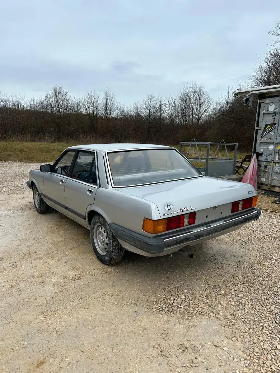 Gebraucht Ford Granada 101 PS (74 kW) 1983 Silber Limousine