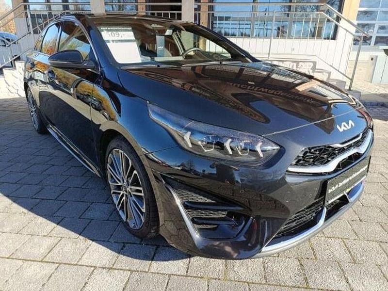 Gebraucht Kia ProCeed 140 PS (102 kW) 2024 Schwarz Kleinwagen