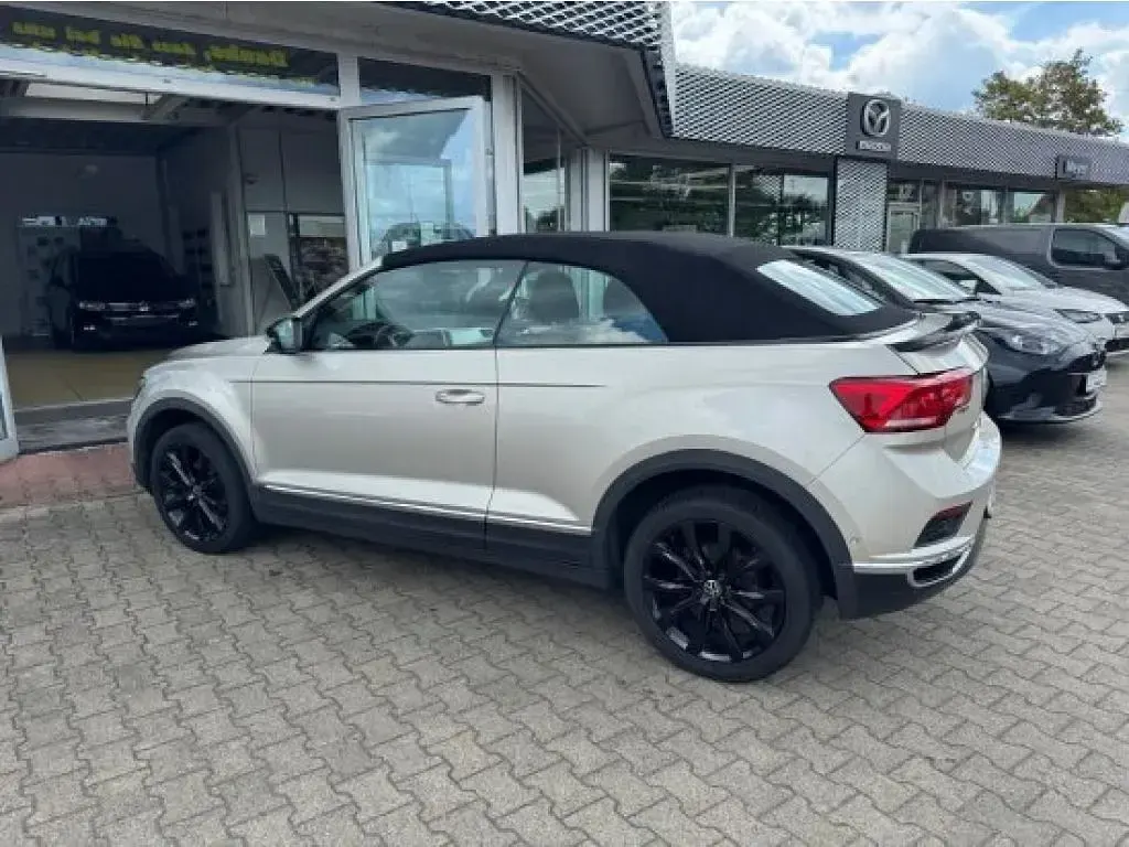 Gebraucht VW T-Roc Cabriolet Style 150 PS (110 kW) 2020 Ivory silver metallic (metallic) Cabrio