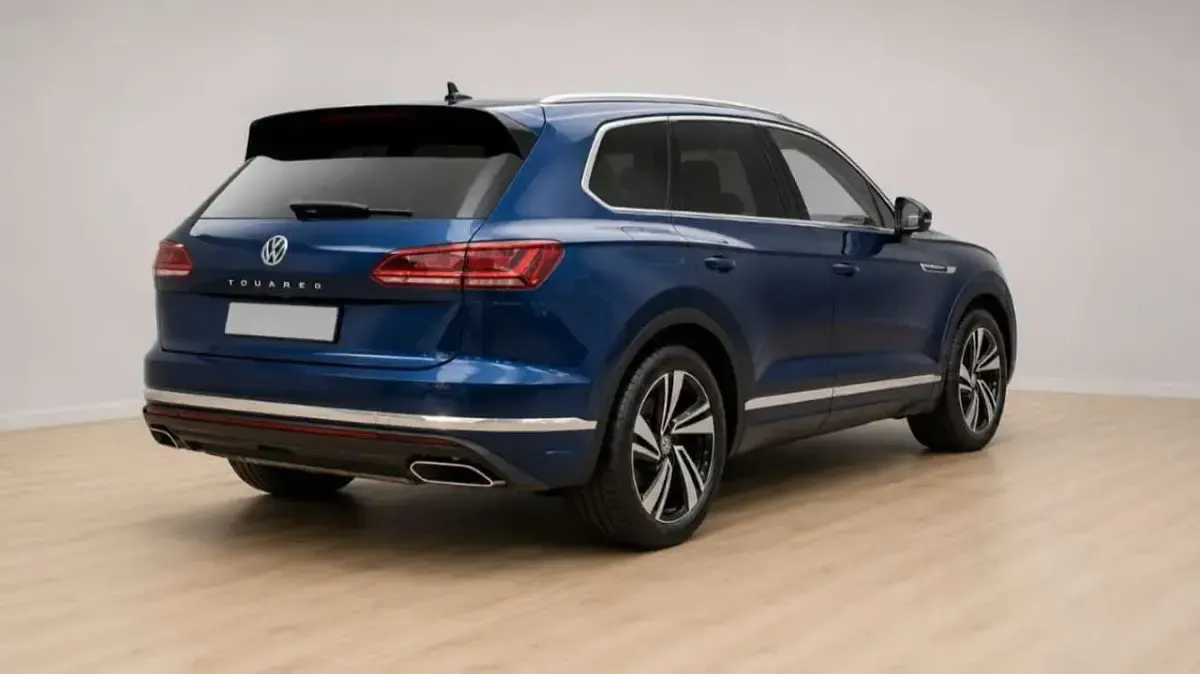 Gebraucht VW Touareg Elegance 286 PS (210 kW) 2019 Aquamarinblau metallic SUV
