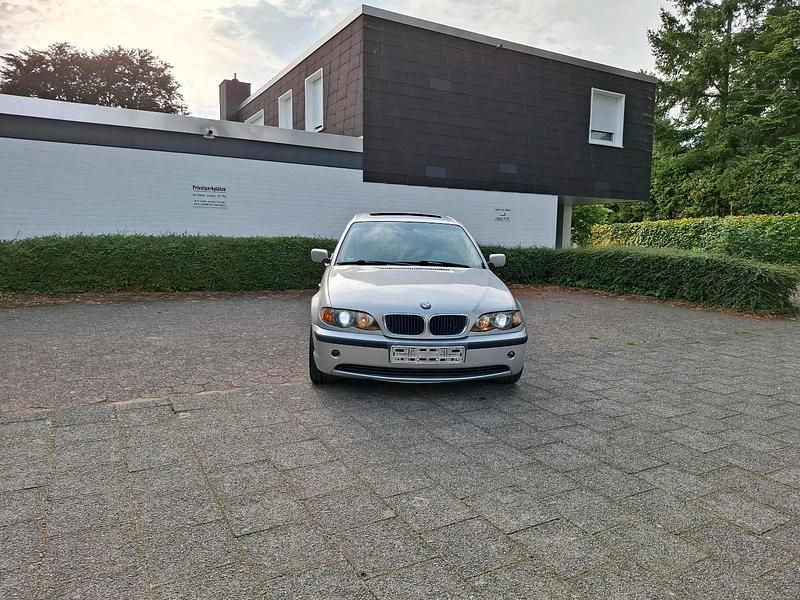 Gebraucht BMW 320 Shadowline 170 PS (125 kW) 2004 Silber Limousine