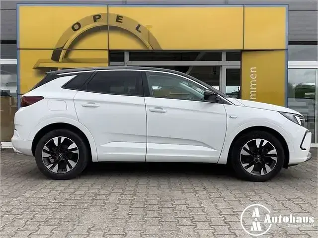 Gebraucht Opel Grandland X Ultimate 131 PS (96 kW) 2022 Weiß SUV