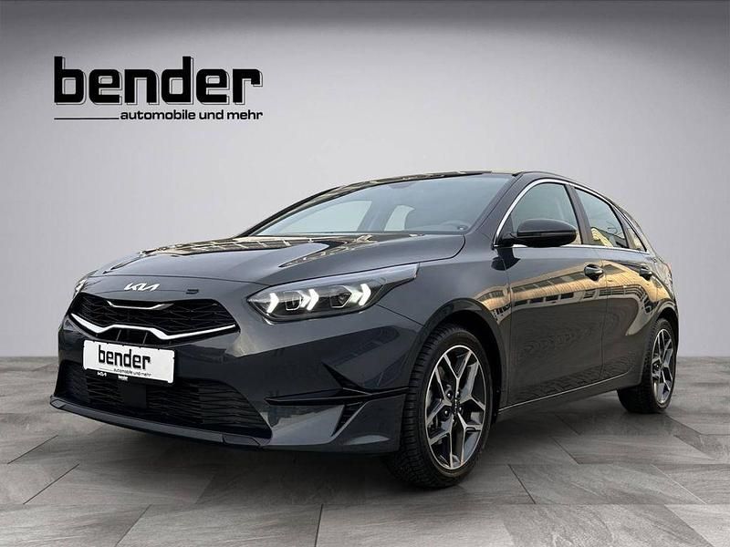 Grau Gebraucht 2025 Kia Ceed Spirit Kleinwagen | 21.990 € (Superpreis) - Bild 1/4