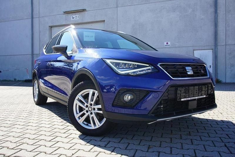 "mystery" blau Gebraucht 2018 Seat Arona FR SUV | 14.895 € (Guter Preis) - Bild 1/4