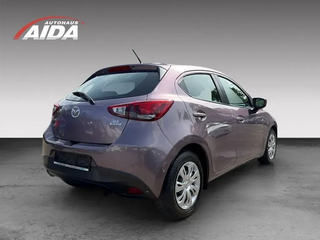 Gebraucht Mazda 2 Center-Line 75 PS (55 kW) 2016 Violett Limousine