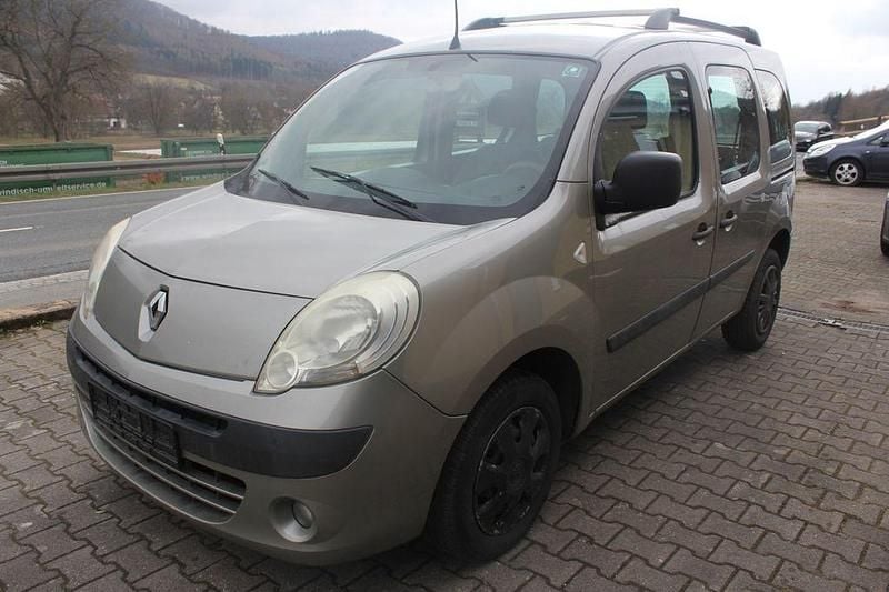 Gebraucht Renault Kangoo 90 PS (66 kW) 2010 Silber Van / Kleinbus