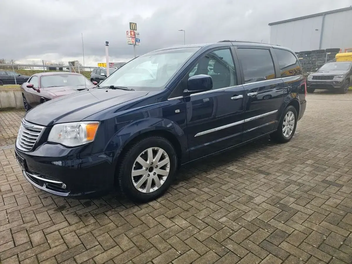 Gebraucht Chrysler Grand Voyager 287 PS (211 kW) 2016 Blau Van / Kleinbus