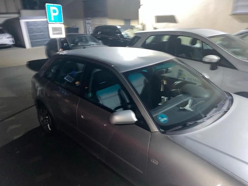 Gebraucht Audi A3 125 PS (91 kW) 2003 Silber Kleinwagen