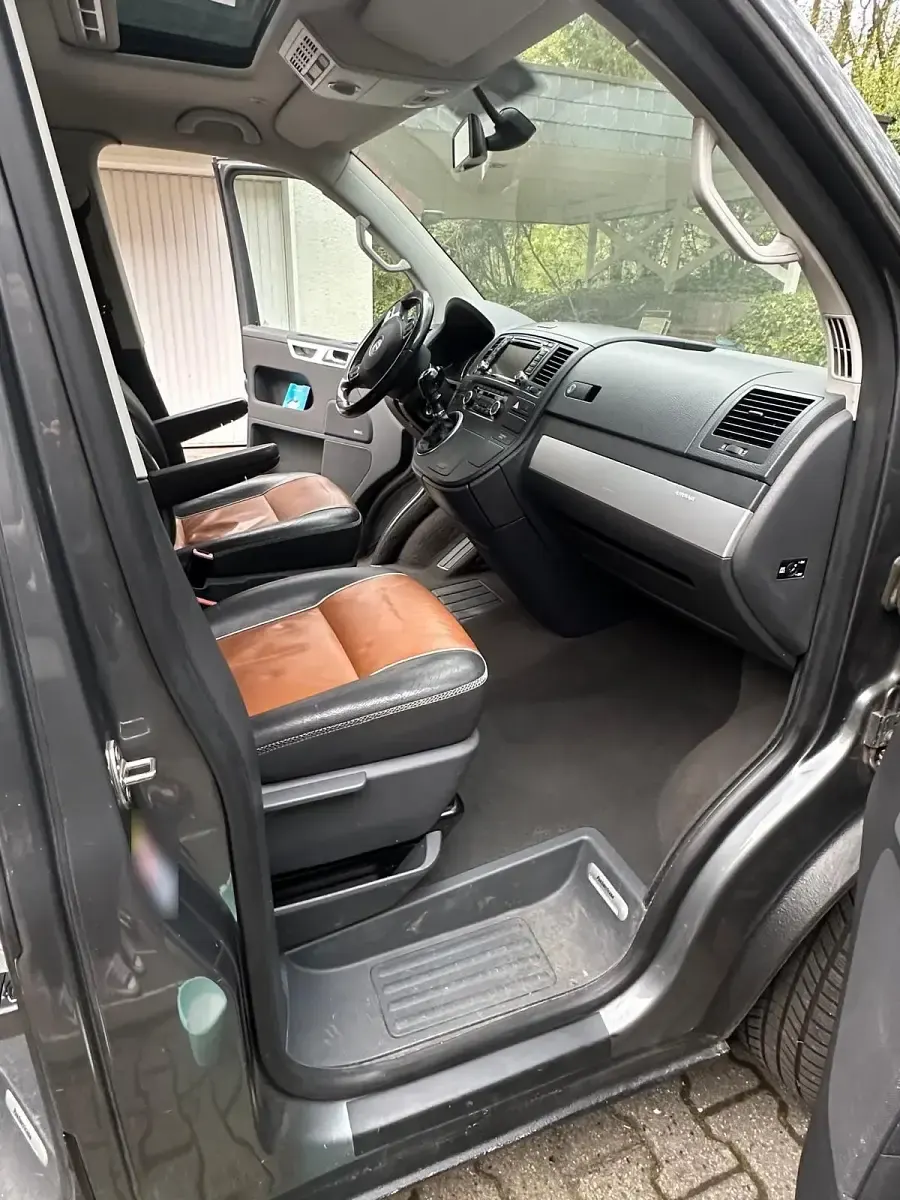 Gebraucht VW T5 180 PS (132 kW) 2012 Grau Van