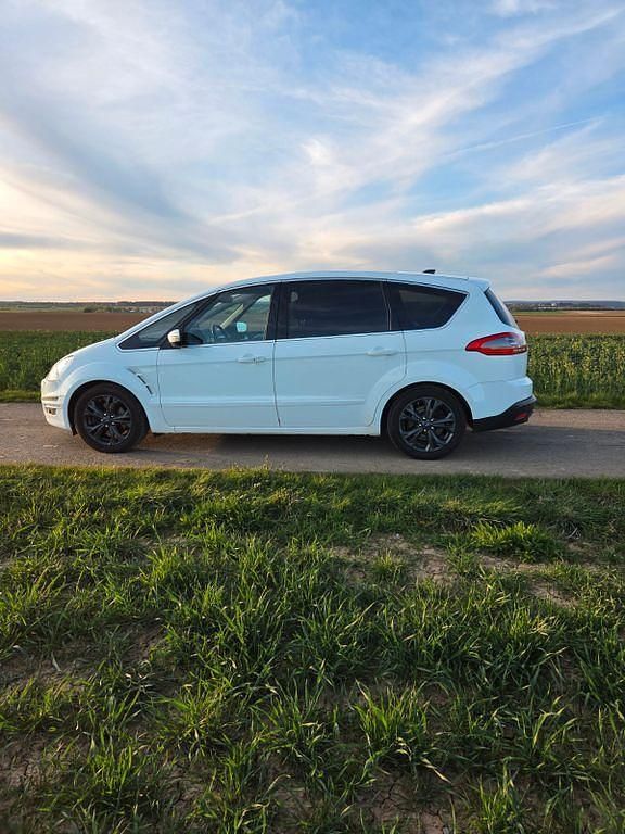 Second-hand Ford S-MAX S 200 CP (147 kW) 2013 Alb Monovolum