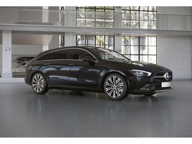 Gebraucht Mercedes CLA200 Shooting Brake Progressive 163 PS (119 kW) 2021 Schwarz Kombi