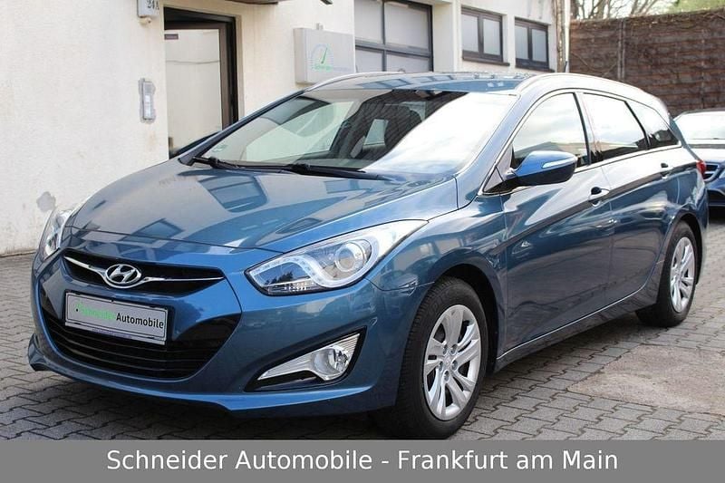 Gebraucht Hyundai i40 135 PS (99 kW) 2013 Blau Kombi