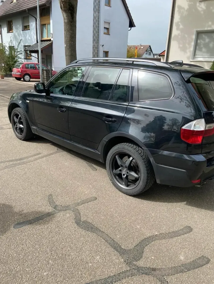 Gebraucht BMW X3 177 PS (130 kW) 2010 Schwarz SUV