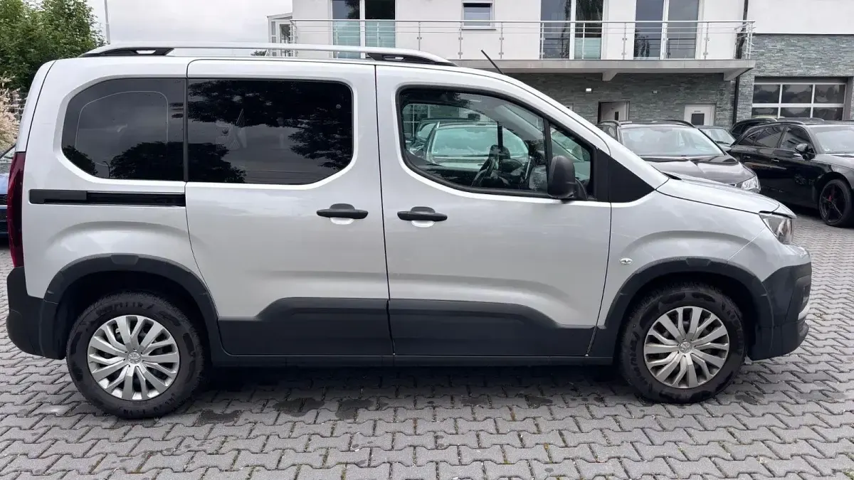 Gebraucht Peugeot Rifter Active 131 PS (96 kW) 2020 Grau Van / Kleinbus