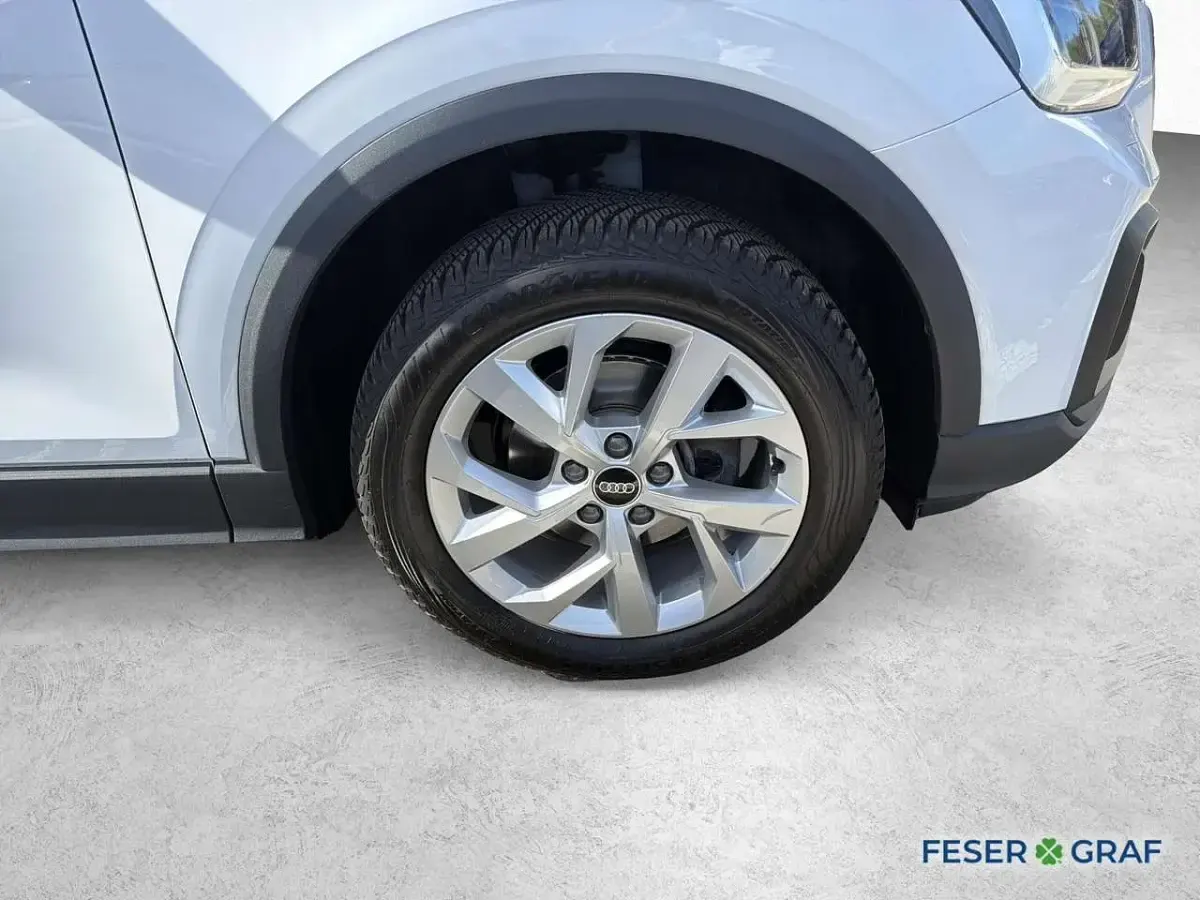Gebraucht Audi Q2 Comfort 150 PS (110 kW) 2025 Arkonaweiß SUV