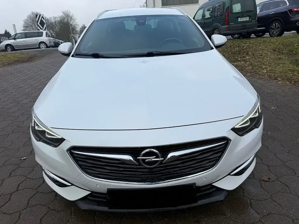Gebraucht Opel Insignia Innovation 170 PS (125 kW) 2019 Weiß Kombi