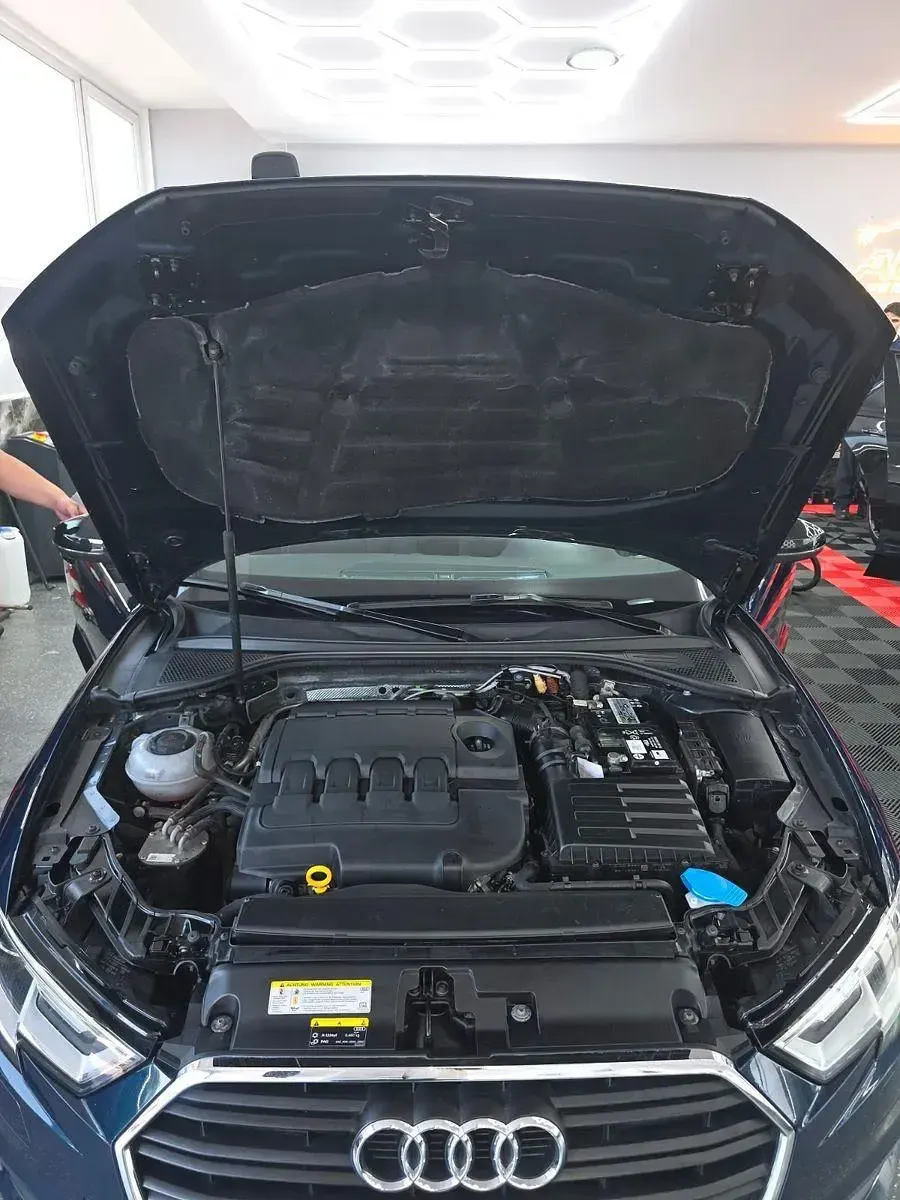 Gebraucht Audi A3 Sport 150 PS (110 kW) 2019 Blau Limousine