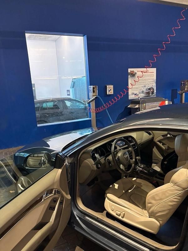 Gebraucht Audi A5 Comfort 179 PS (131 kW) 2009 Grau Coupé