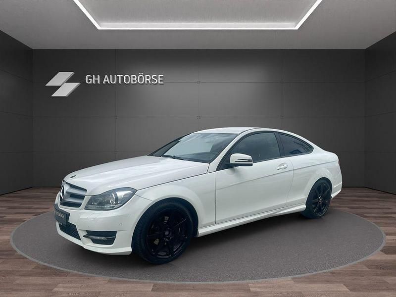 Weiß Gebraucht 2012 Mercedes C250 AMG Coupé | 11.690 € (Superpreis) - Bild 1/4