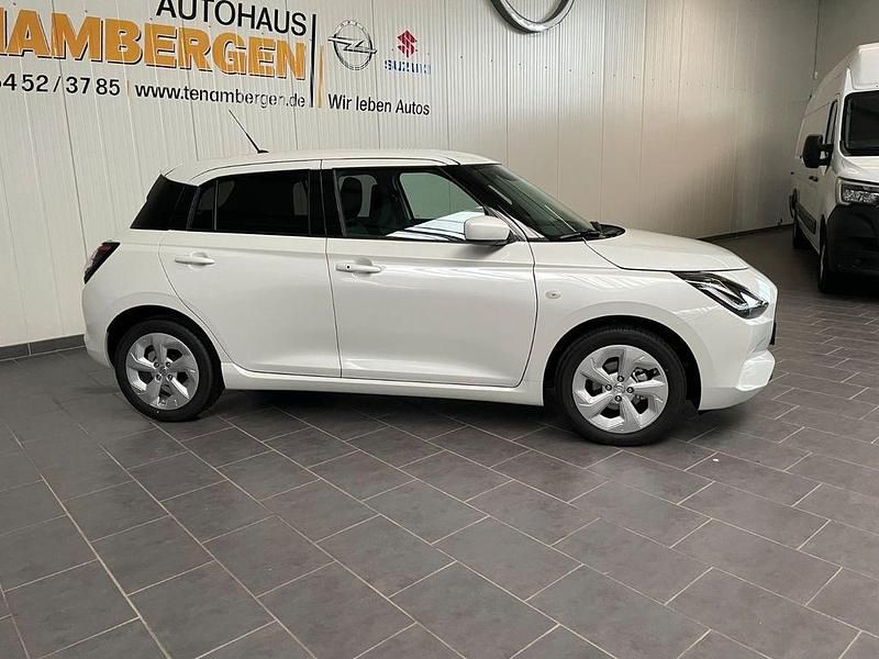 Gebraucht Suzuki Swift Comfort+ 83 PS (61 kW) 2024 Beige Kleinwagen