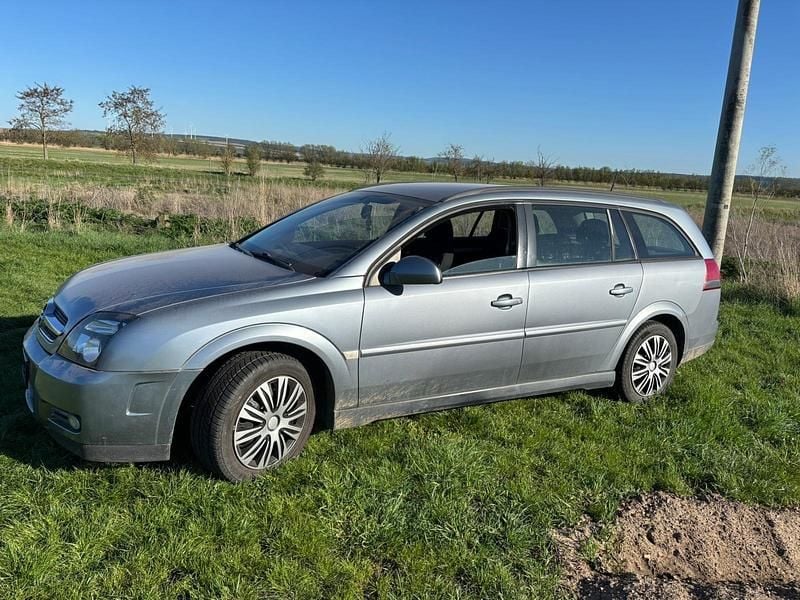 Gebraucht Opel Vectra 150 PS (110 kW) 2005 Silber Kombi