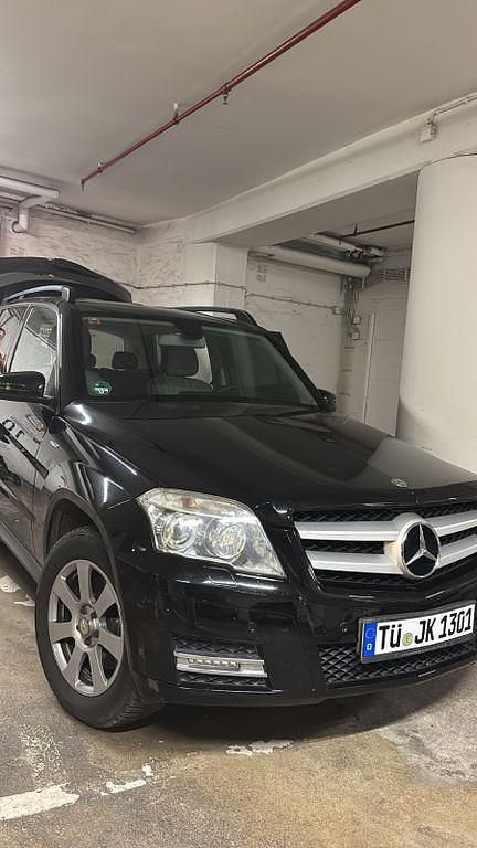 Schwarz Gebraucht 2011 Mercedes 220 SUV | 8.600 € - Bild 1/4