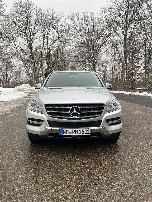 Gebraucht Mercedes ML350 258 PS (189 kW) 2012 Silber SUV