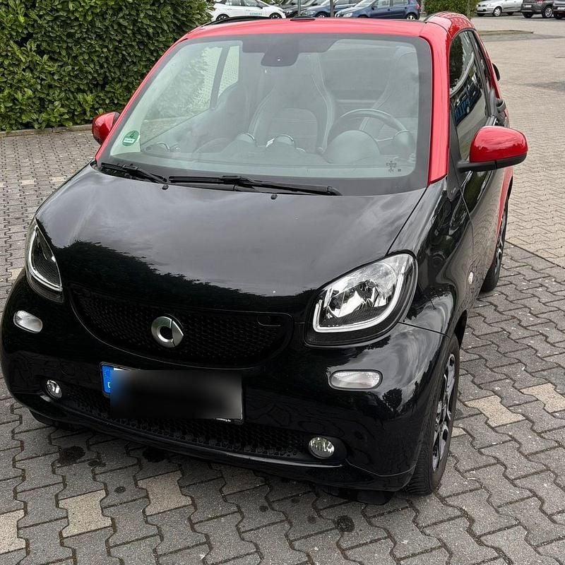 Schwarz Gebraucht 2018 Smart ForTwo Coupé Brabus Cabrio | 14.500 € (Guter Preis) - Bild 1/4